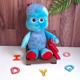 عروسک شخصیت کارتونی شبی در باغ (in the night garden)